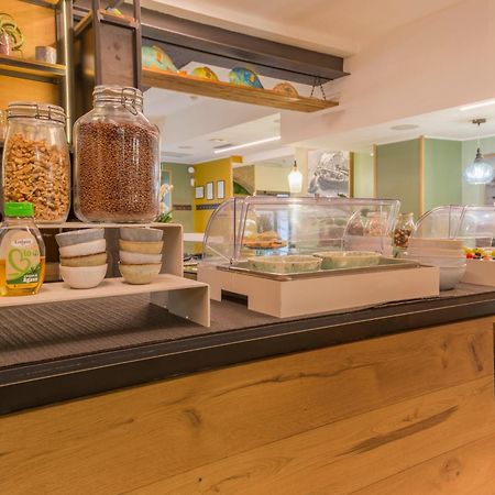Avenue Boutique Hotel Комо Екстер'єр фото